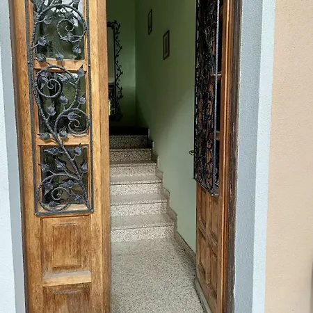Grande In Casa Privata *